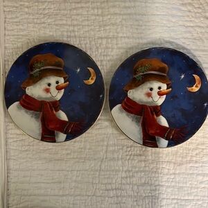 Rainbow Mountain snowman dinner plates. Vintage. 10”. EUC!